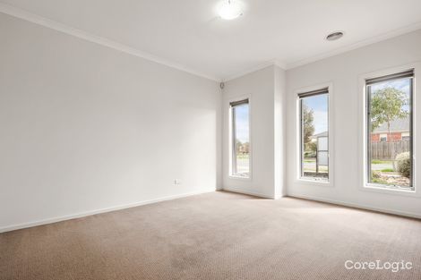 Property photo of 32 Dunraven Crescent Doreen VIC 3754