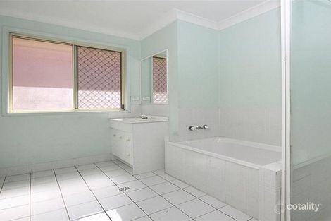 Property photo of 13 Oldbury Place Forest Lake QLD 4078