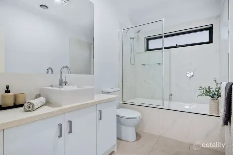 Property photo of 28 Cass Street Rosebud VIC 3939