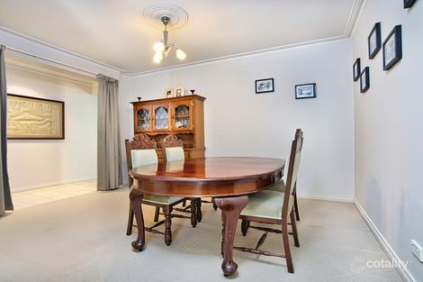 Property photo of 18 Faversham Avenue Lake Gardens VIC 3355
