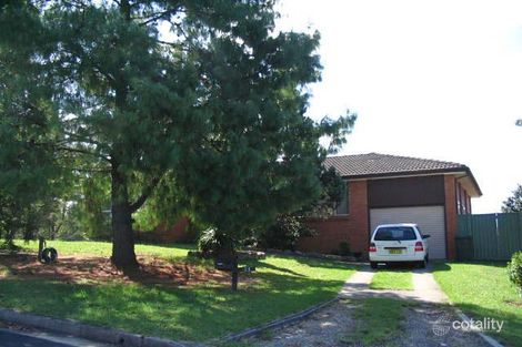 33 Florey Cres, Springwood, NSW 2777