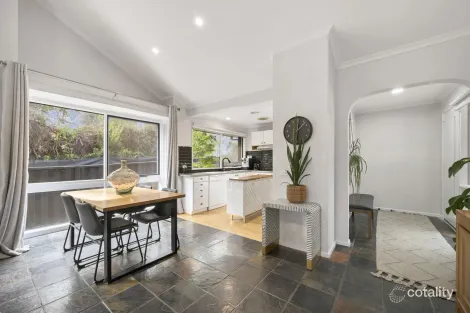 Property photo of 23 Wrenfordsley Place Latham ACT 2615
