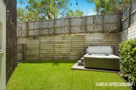 Property photo of 29/31 Jotown Drive Coomera QLD 4209