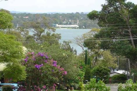 Property photo of 9 Crosswinds Close Nords Wharf NSW 2281