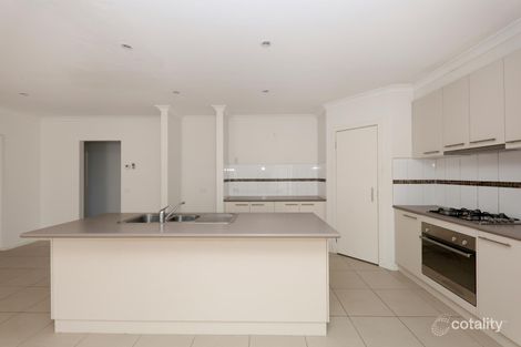 Property photo of 16 Pinnacle Drive Craigieburn VIC 3064