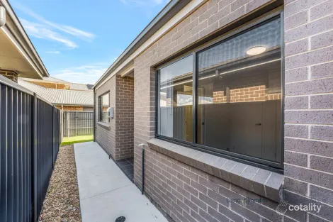 17 Wargaldarra Rd, Austral, NSW 2179