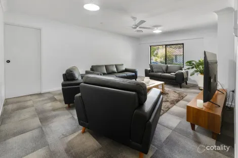 Property photo of 34 Arondel Circuit Upper Coomera QLD 4209
