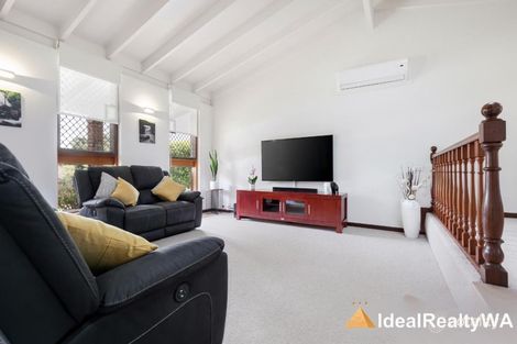 Property photo of 72 The Escarpment Willetton WA 6155