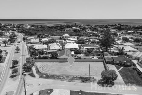 30 Lindley Rd, Halls Head, WA 6210