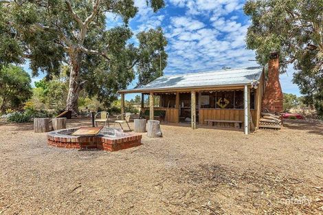 Property photo of 32-40 Greens Road Strathtulloh VIC 3338