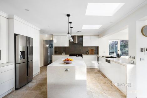 Property photo of 112 Mount Pleasant Road Eltham VIC 3095