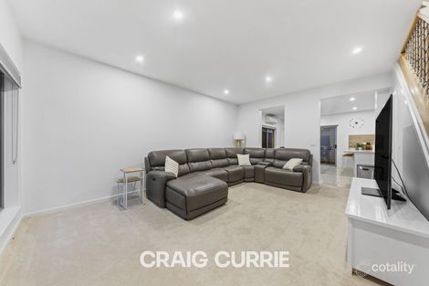 Property photo of 5 Reginald Close Pakenham VIC 3810