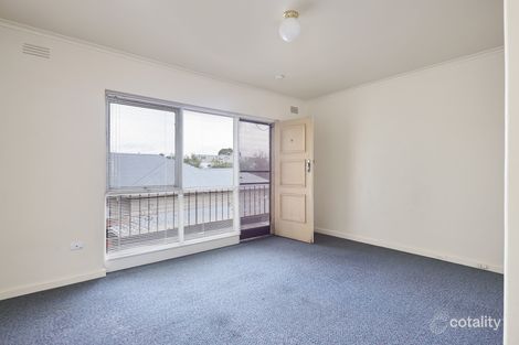 Property photo of 9/40 Lillimur Road Ormond VIC 3204