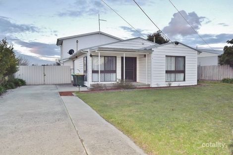 Property photo of 6 Malnham Crescent Newborough VIC 3825