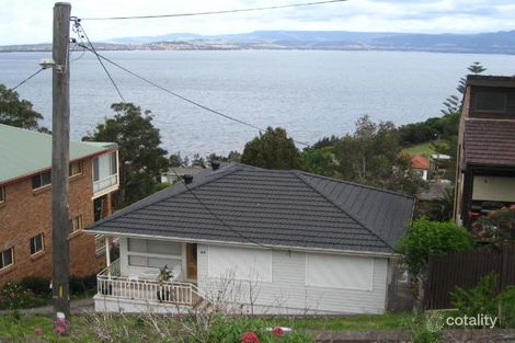 27 Hassan St, Lake Heights, NSW 2502