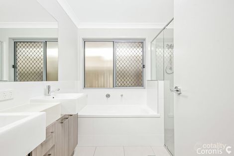 Property photo of 10 Salisbury Terrace Baringa QLD 4551