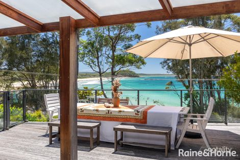 15 Surfers Ave, Narrawallee, NSW 2539