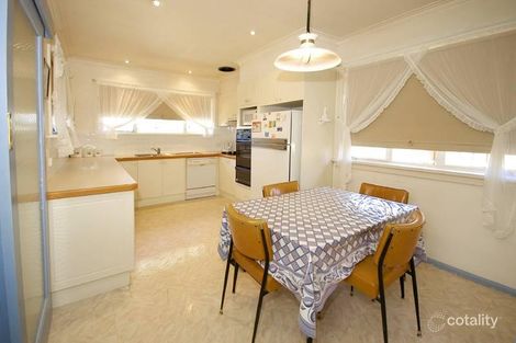 Property photo of 2 Minilya Avenue Mount Waverley VIC 3149
