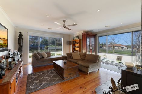 Property photo of 2 Lindsay Street Drouin VIC 3818