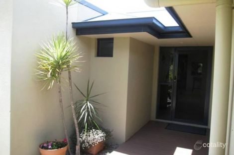 Property photo of 8 Conifer Place Currimundi QLD 4551