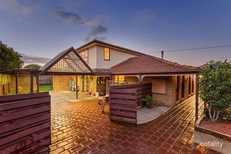 Property photo of 30 Cambridge Crescent Werribee VIC 3030