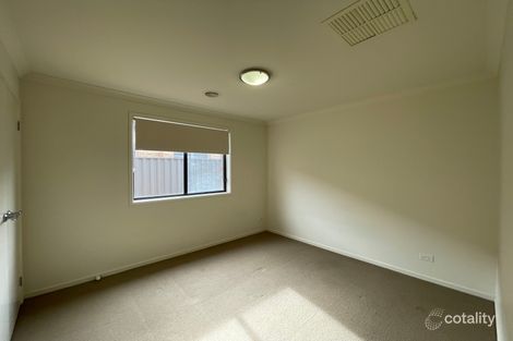 Property photo of 27 Heathcote Road Manor Lakes VIC 3024
