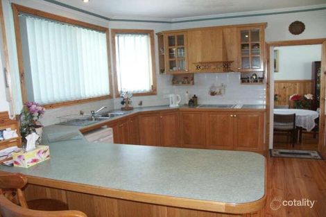 Property photo of 3 Wills Court Taylors Lakes VIC 3038