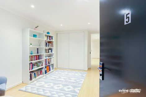 Property photo of 5 Bailey Crescent Oak Park VIC 3046