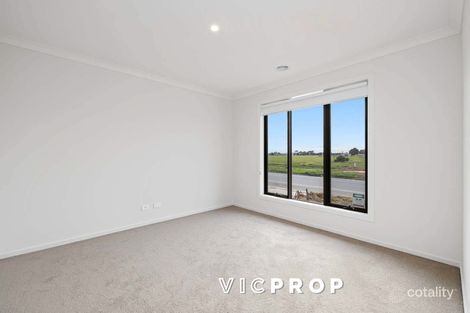Property photo of 91 Alfred Road Werribee VIC 3030