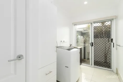Property photo of 74 Ibis Boulevard Eli Waters QLD 4655