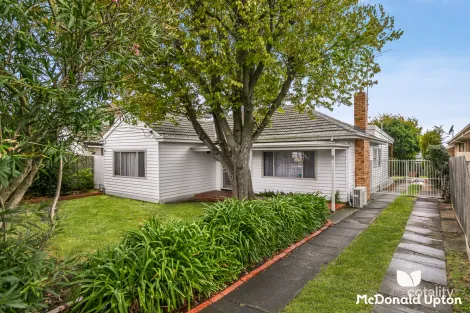 Property photo of 8 Dagonet Street Strathmore VIC 3041