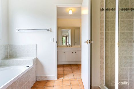 Property photo of 34 Hampstead Street Forest Lake QLD 4078