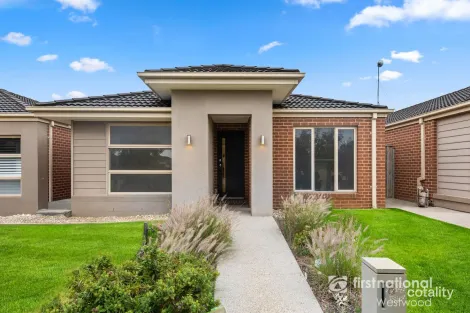 Property photo of 8 Maslin Walk Point Cook VIC 3030