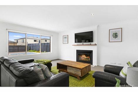 Property photo of 13 Pacific Drive Torquay VIC 3228