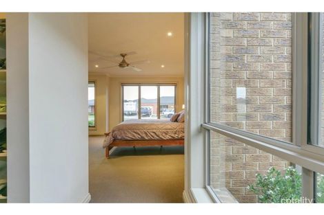 Property photo of 22 Lowry Crescent Miners Rest VIC 3352