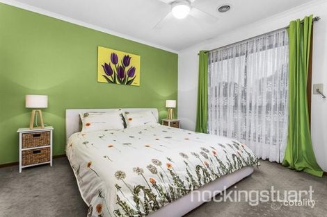 Property photo of 15 Walsingham Crescent Kurunjang VIC 3337