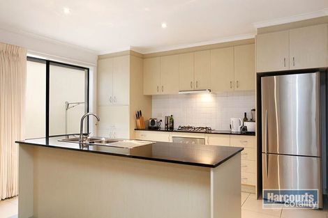 Property photo of 67 Sovereign Manors Crescent Rowville VIC 3178