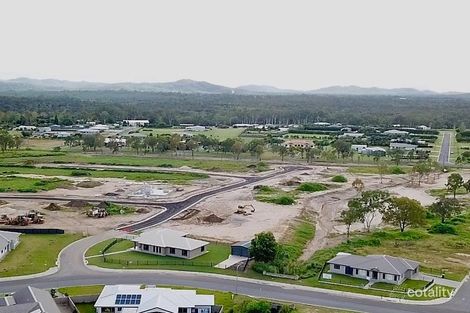 25 Amaroo Dr, Mareeba, QLD 4880