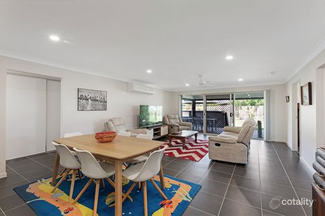 Property photo of 6 Silverleaf Terrace Toogoom QLD 4655