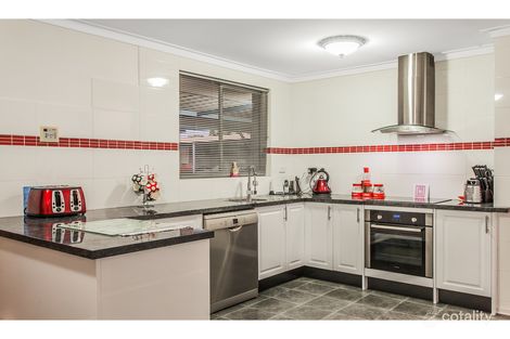 Property photo of 8 Brixham Way Warnbro WA 6169