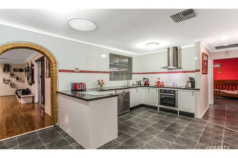 Property photo of 8 Brixham Way Warnbro WA 6169