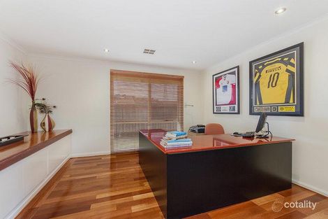 Property photo of 11 Barellan Close St Albans VIC 3021
