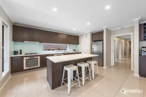 Property photo of 6 Earlsferry Lane Deer Park VIC 3023