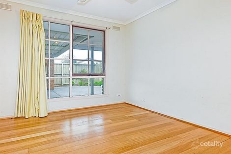 Property photo of 15 Bourke Crescent Hoppers Crossing VIC 3029