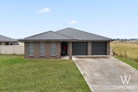 Property photo of 61 Ashworth Drive Kelso NSW 2795
