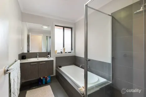 Property photo of 13 Marshall Road Lucas VIC 3350