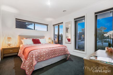Property photo of 4 Comet Chase Narre Warren South VIC 3805