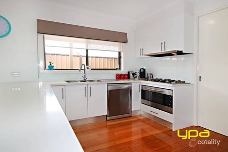 Property photo of 17 Hovell Drive Burnside Heights VIC 3023