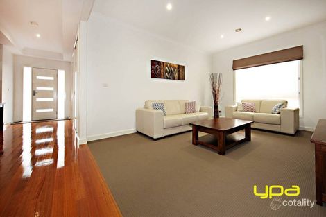 Property photo of 17 Hovell Drive Burnside Heights VIC 3023