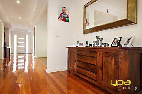 Property photo of 17 Hovell Drive Burnside Heights VIC 3023